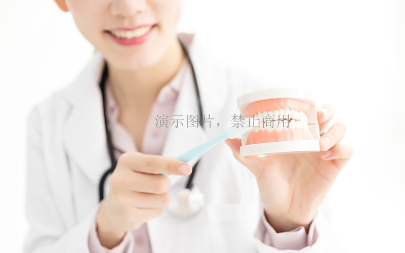 如何清理牙齿,你需要他们来帮忙